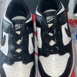 Nike Kids Black and White Sneakers panda dunks